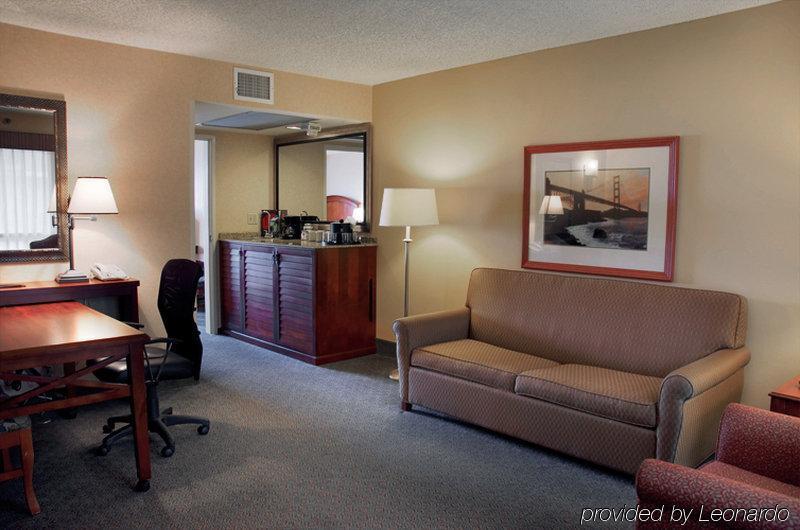 Embassy Suites San Francisco Airport - Waterfront Burlingame Room photo